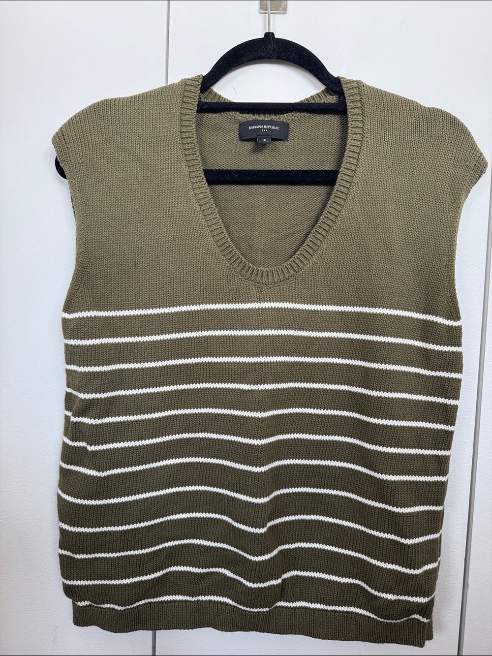 Banana Republic Olive & White Striped V-Neck Sweater Vest